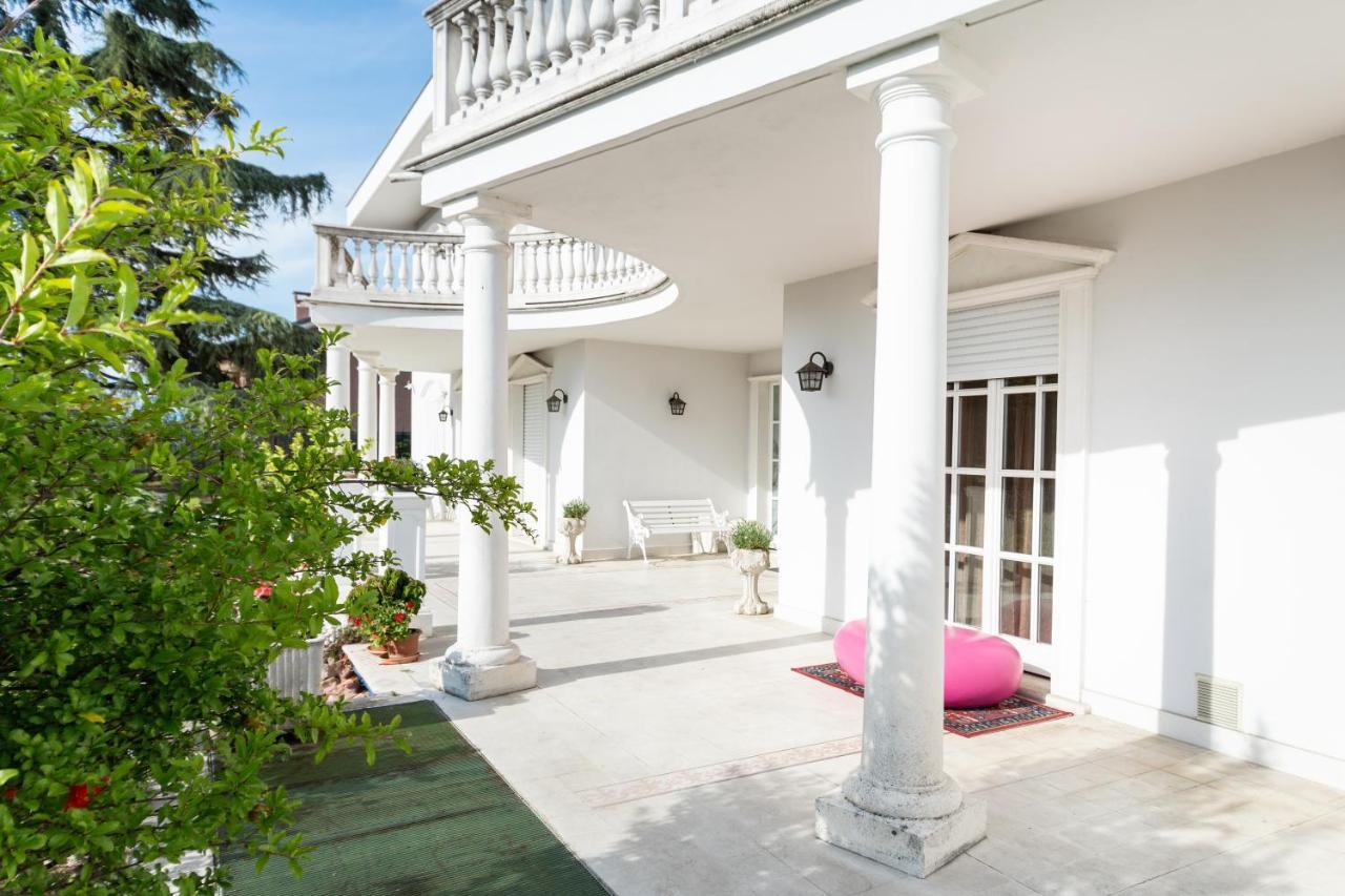 White House Appartement Lainate Buitenkant foto