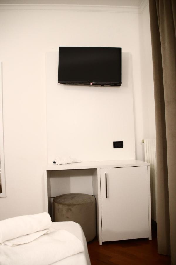 White House Appartement Lainate Buitenkant foto