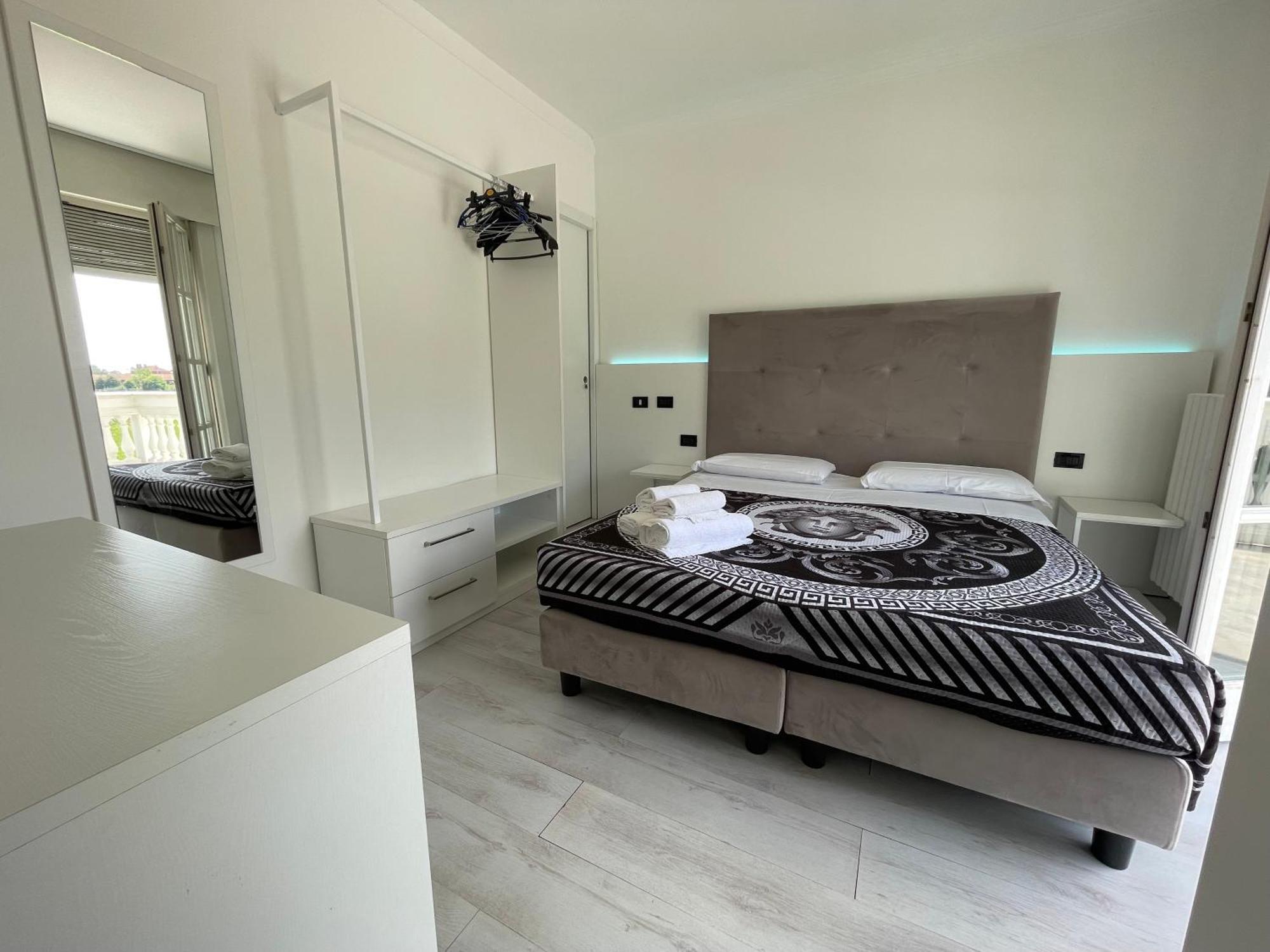 White House Appartement Lainate Buitenkant foto